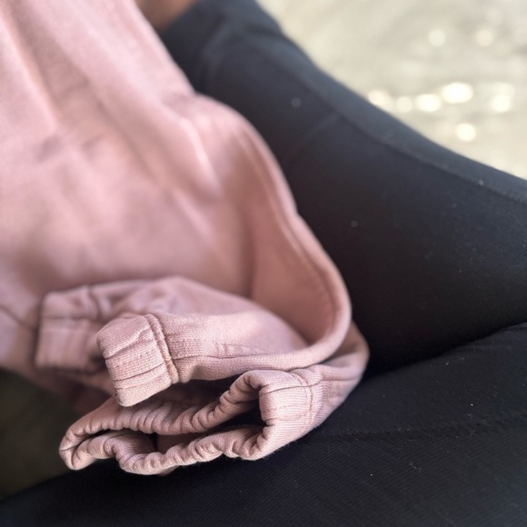 Vince Essential Jogger - Picture 13 of 13